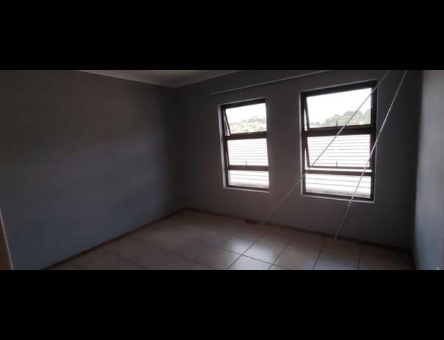 2 BEDROOM PROPERTY TO RENT IN CHANCLIFF RIDGE